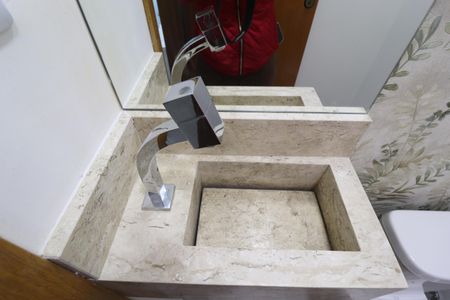 Casa à venda com 140m², 3 quartos e 2 vagasLavabo