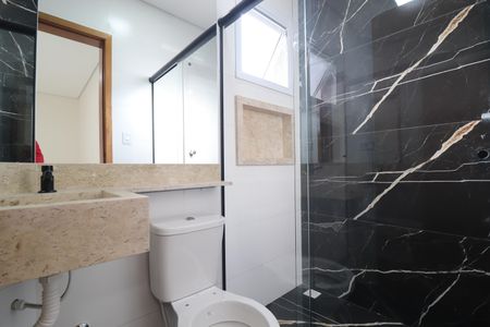 Casa à venda com 140m², 3 quartos e 2 vagasBanheiro Quarto 3 suíte