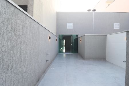 Casa à venda com 140m², 3 quartos e 2 vagasCobertura