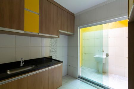 Casa de condomínio à venda com 60m², 2 quartos e 1 vaga Casa de condomínio à venda com 60m², 2 quartos e 1 vagaCozinha