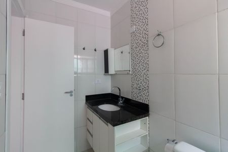 Casa de condomínio à venda com 60m², 2 quartos e 1 vaga Casa de condomínio à venda com 60m², 2 quartos e 1 vagaBanheiro