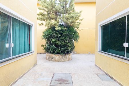 Casa de condomínio à venda com 60m², 2 quartos e 1 vaga Casa de condomínio à venda com 60m², 2 quartos e 1 vagaÁrea comum