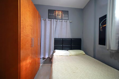 Casa à venda com 300m², 5 quartos e 2 vagasQuarto 2