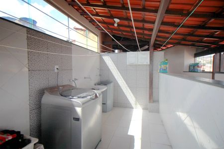 Casa à venda com 300m², 5 quartos e 2 vagasÁrea de Serviço