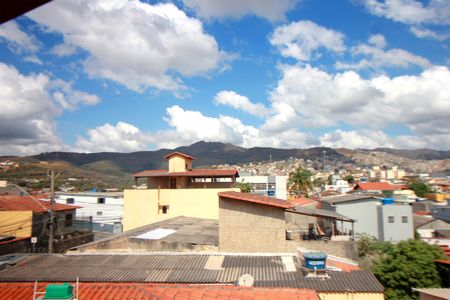 Casa à venda com 300m², 5 quartos e 2 vagasVista