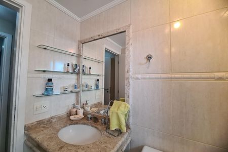 Apartamento à venda com 132m², 3 quartos e 2 vagasBanheiro da Suíte 2