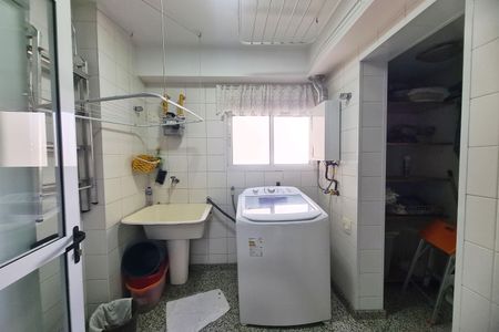 Apartamento à venda com 132m², 3 quartos e 2 vagasÁrea de Serviço
