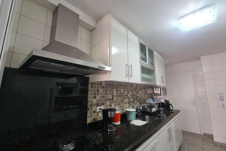 Apartamento à venda com 132m², 3 quartos e 2 vagasCozinha