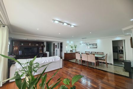 Apartamento à venda com 132m², 3 quartos e 2 vagasSala