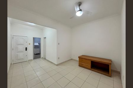 Sala de apartamento para alugar com 2 quartos, 57m² em Botafogo, Rio de Janeiro