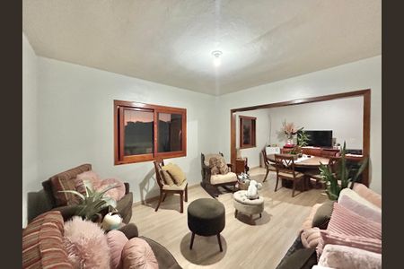 Sala de casa à venda com 4 quartos, 90m² em Feitoria, São Leopoldo