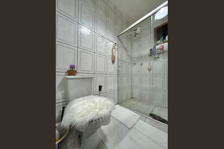 Casa à venda com 90m², 4 quartos e 3 vagas Casa à venda com 90m², 4 quartos e 3 vagasBanheiro 1