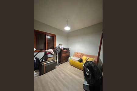 Casa à venda com 90m², 4 quartos e 3 vagas Casa à venda com 90m², 4 quartos e 3 vagasQuarto 1