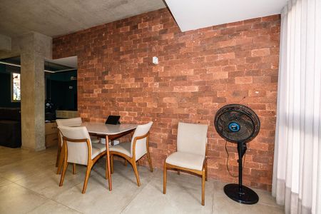 Apartamento à venda com 220m², 2 quartos e 2 vagas Apartamento à venda com 220m², 2 quartos e 2 vagasSala 1