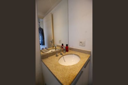 Apartamento à venda com 79m², 2 quartos e 2 vagasBanheiro da Suíte 2