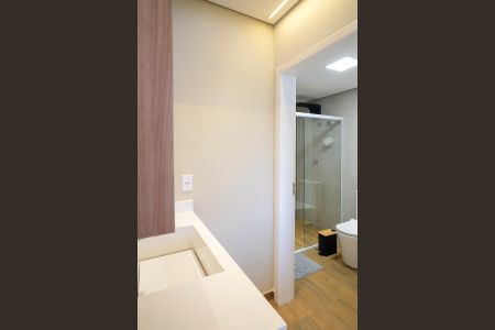 Apartamento à venda com 92m², 2 quartos e sem vagaBanheiro da suíte