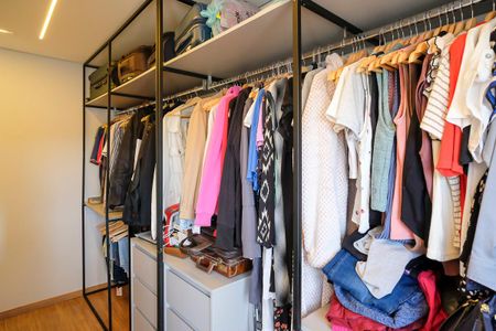 Apartamento à venda com 92m², 2 quartos e sem vagaCloset da suíte