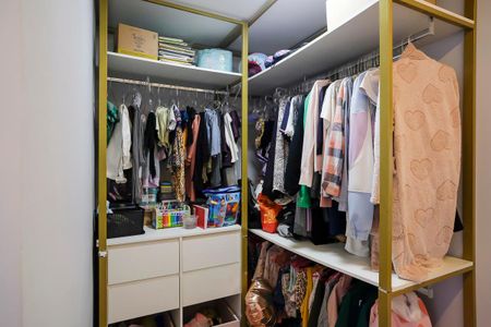 Apartamento à venda com 92m², 2 quartos e sem vagaCloset do quarto