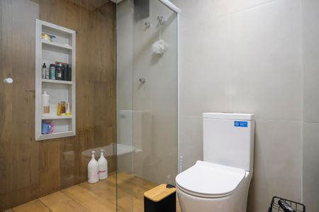 Apartamento à venda com 92m², 2 quartos e sem vagaBanheiro da suíte