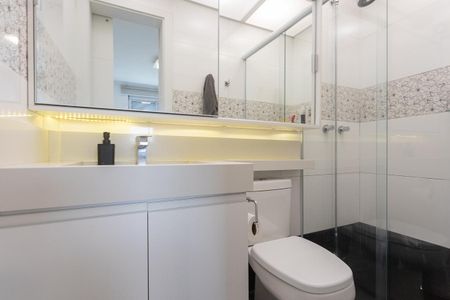 Apartamento à venda com 76m², 3 quartos e 1 vaga Apartamento à venda com 76m², 3 quartos e 1 vagaBanheiro suite