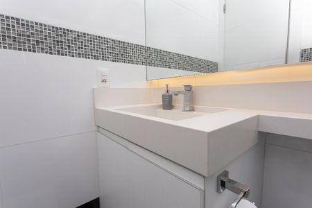 Apartamento à venda com 76m², 3 quartos e 1 vaga Apartamento à venda com 76m², 3 quartos e 1 vagaBanheiro 1