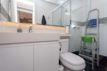 Apartamento à venda com 76m², 3 quartos e 1 vaga Apartamento à venda com 76m², 3 quartos e 1 vagaBanheiro 1