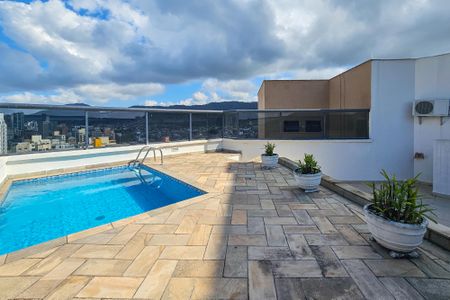 Apartamento para alugar com 314m², 3 quartos e 3 vagas Apartamento para alugar com 314m², 3 quartos e 3 vagasPiscina