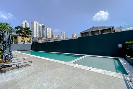 Apartamento à venda com 70m², 2 quartos e 2 vagasÁrea comum - Piscina