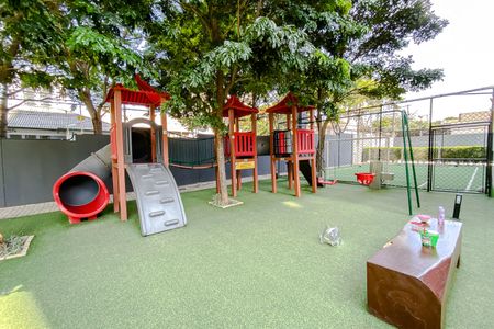 Apartamento à venda com 70m², 2 quartos e 2 vagasÁrea comum - Playground