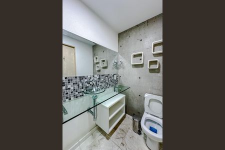 Apartamento à venda com 70m², 2 quartos e 2 vagasBanheiro