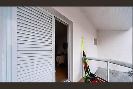 Casa à venda com 323m², 4 quartos e 6 vagas