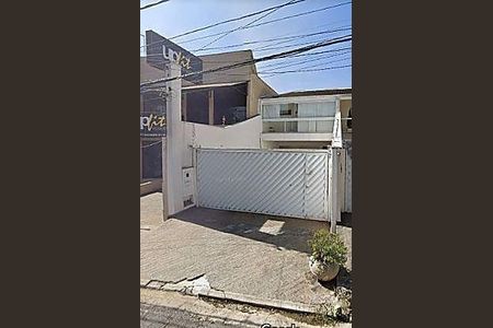 Casa à venda com 323m², 4 quartos e 6 vagas