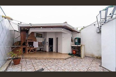 Casa à venda com 323m², 4 quartos e 6 vagas