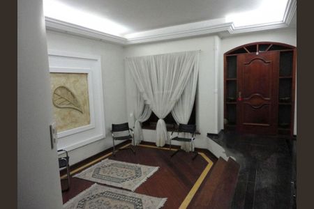 Casa à venda com 5 quartos, 800m² em Vila Pires, Santo André