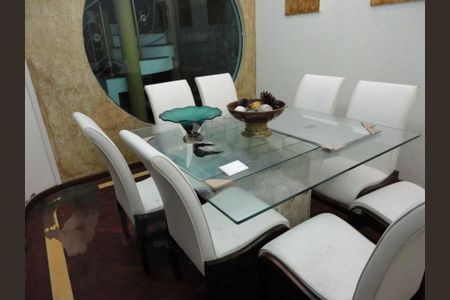 Casa à venda com 5 quartos, 800m² em Vila Pires, Santo André