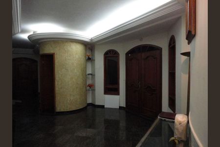 Casa à venda com 5 quartos, 800m² em Vila Pires, Santo André