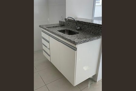 Apartamento à venda com 2 quartos, 49m² em Pinheirinho, Santo André