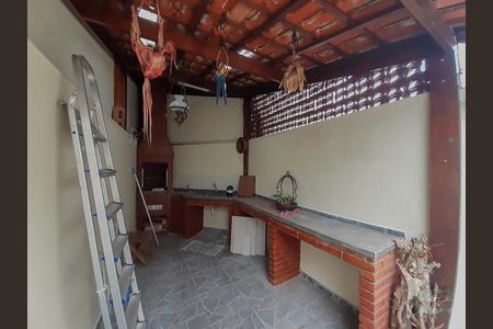 Casa à venda com 270m², 3 quartos e 4 vagas