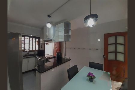 Casa à venda com 270m², 3 quartos e 4 vagas