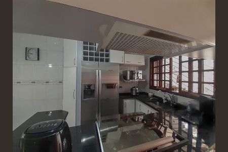 Casa à venda com 270m², 3 quartos e 4 vagas