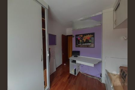 Casa à venda com 3 quartos, 270m² em Pinheirinho, Santo André