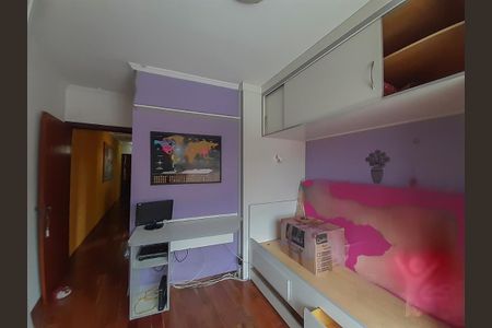 Casa à venda com 270m², 3 quartos e 4 vagas