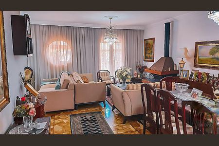 Casa à venda com 4 quartos, 311m² em Santa Maria, Santo André