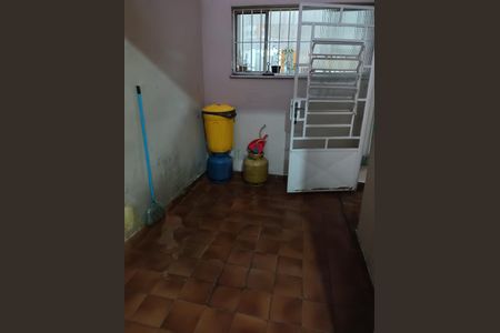 Casa à venda com 119m², 2 quartos e 1 vaga