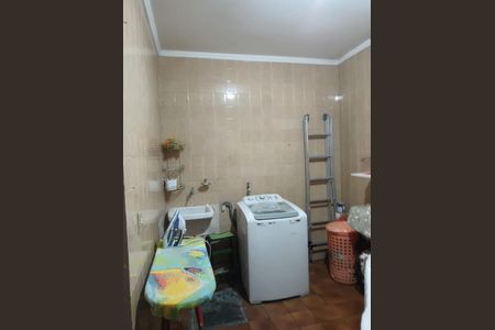 Casa à venda com 119m², 2 quartos e 1 vaga