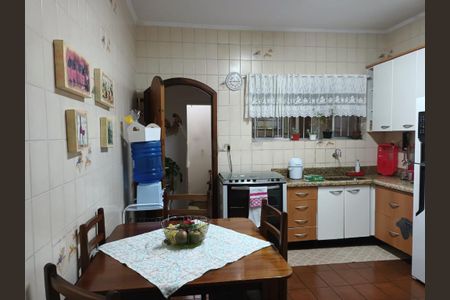 Casa à venda com 119m², 2 quartos e 1 vaga