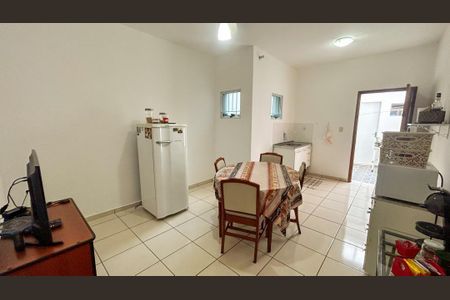 Casa à venda com 3 quartos, 110m² em Vila Eldizia, Santo André