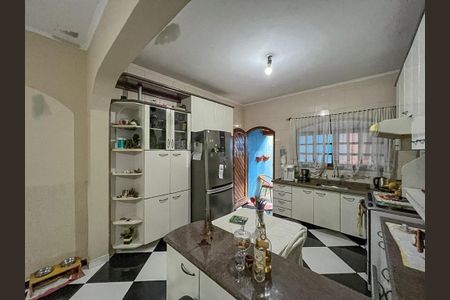 Casa à venda com 205m², 3 quartos e sem vaga