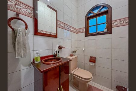 Casa à venda com 205m², 3 quartos e sem vaga
