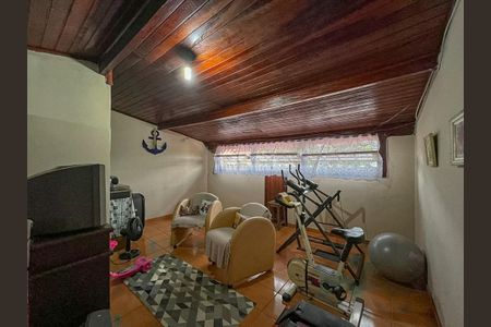 Casa à venda com 205m², 3 quartos e sem vaga